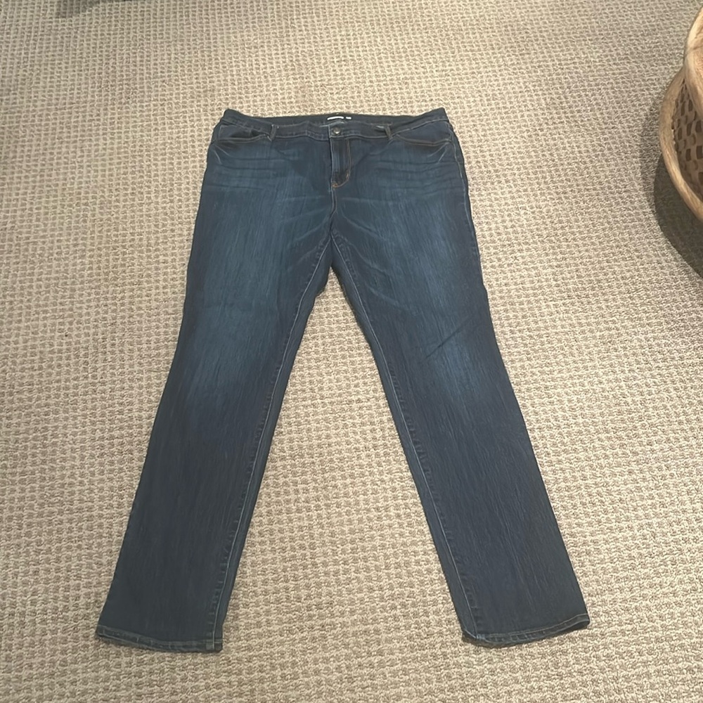Old Navy - Curvy A Straight leg jeans